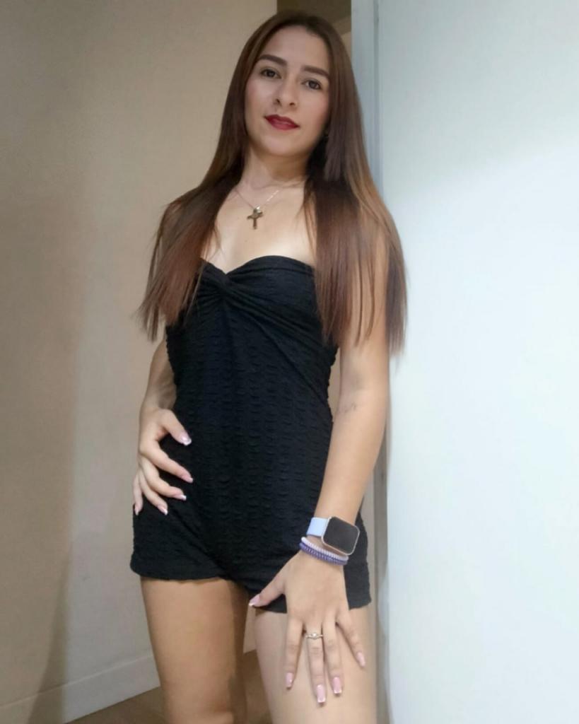 631184134: Chica busca chico en Mallorca