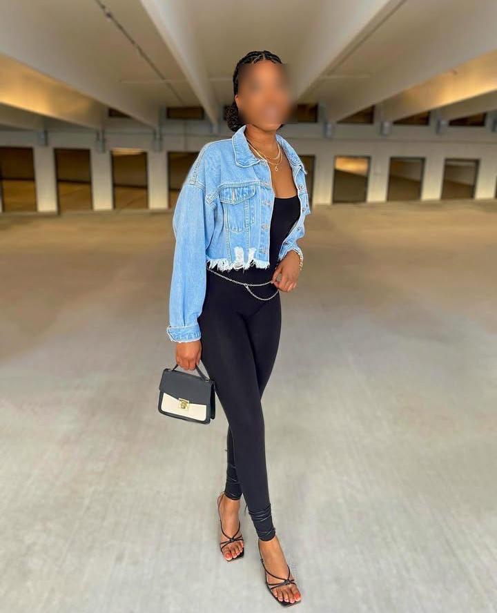 663195950: Chica busca chico en Tarragona