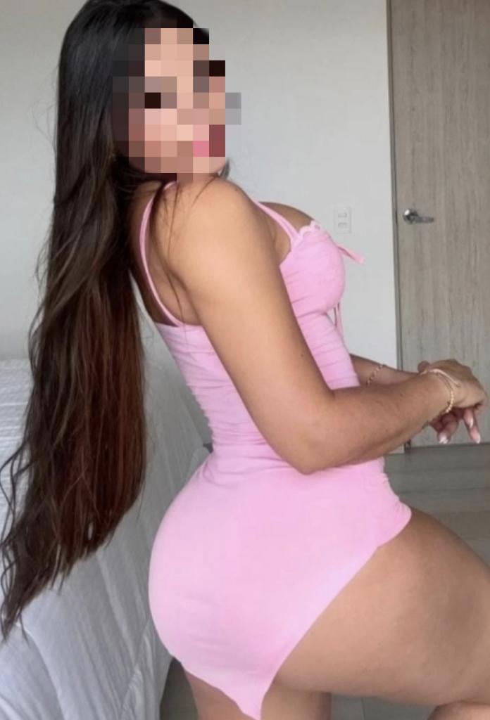 644235487: Chica busca chico en La Coruña