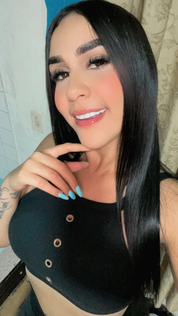 674970493: Chica busca chico en Málaga