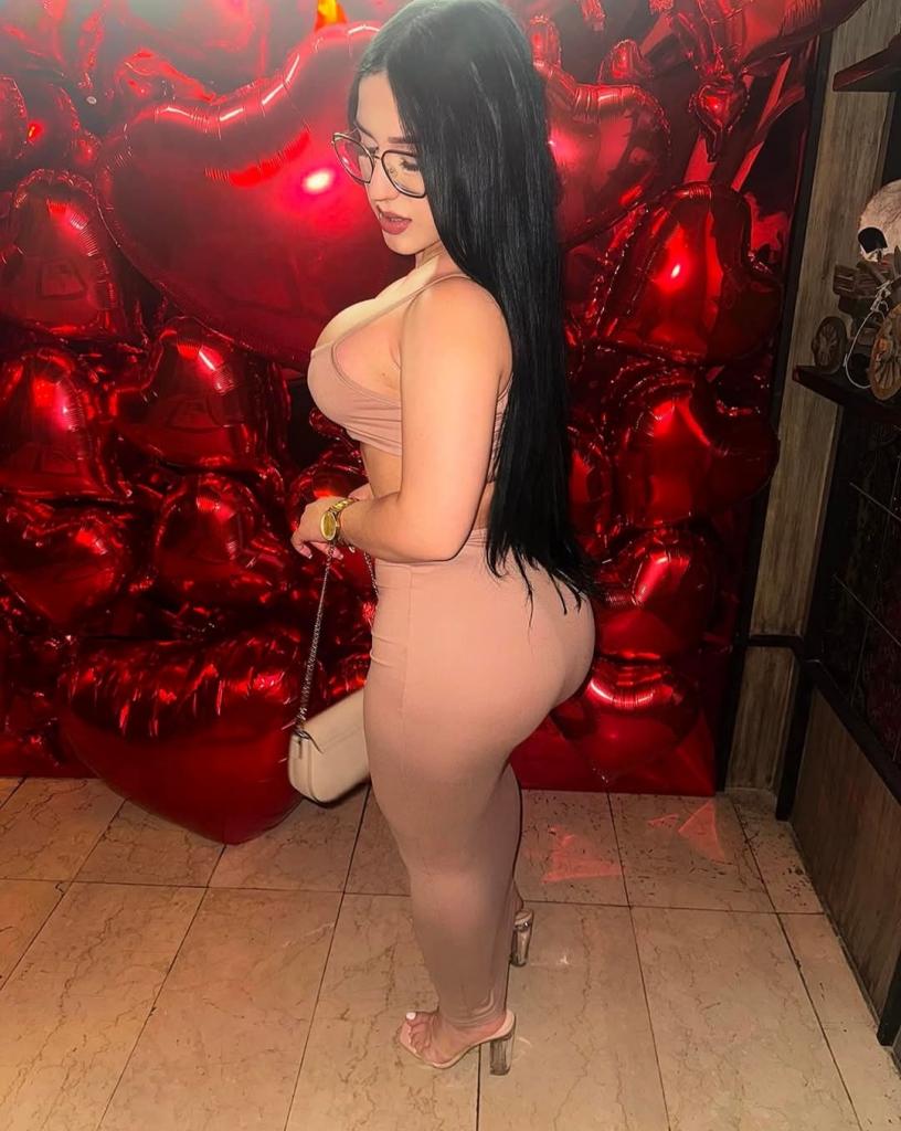 613771582: Chica busca chico en Almería