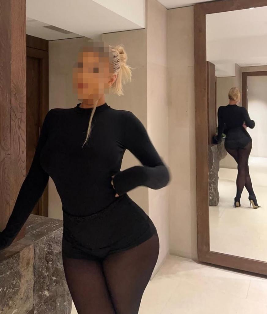 661167209: Chica busca chico en Almería