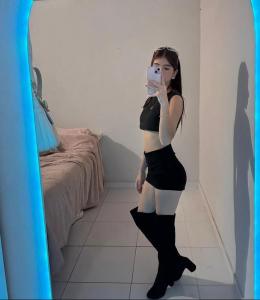 614097998: Chica busca chico en Málaga