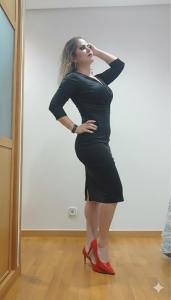 653980398: Chica busca chico en Orense