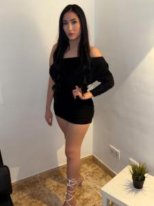 632589135: Chica busca chico en Ibiza