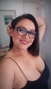 647029966: Chica busca chico en Cádiz