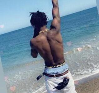 633575766: Chico busca chica en Granada