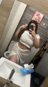 613264595: Chica busca chico en Málaga