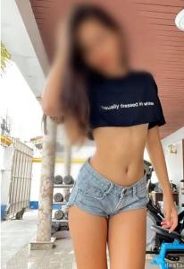 643705360: Chica busca chico en Málaga