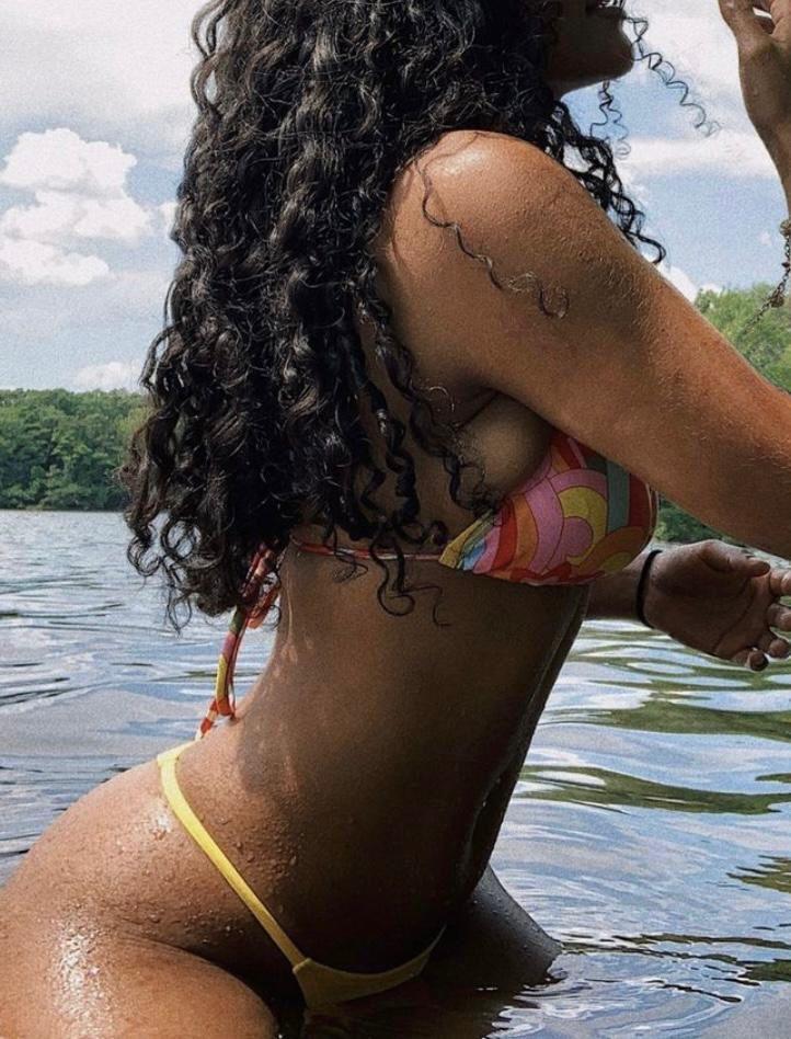 604162349: Chica busca chico en Pontevedra