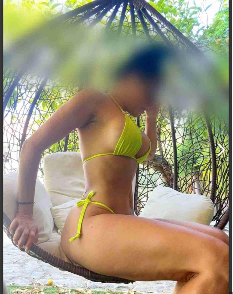 672948999: Chica busca chico en Granada