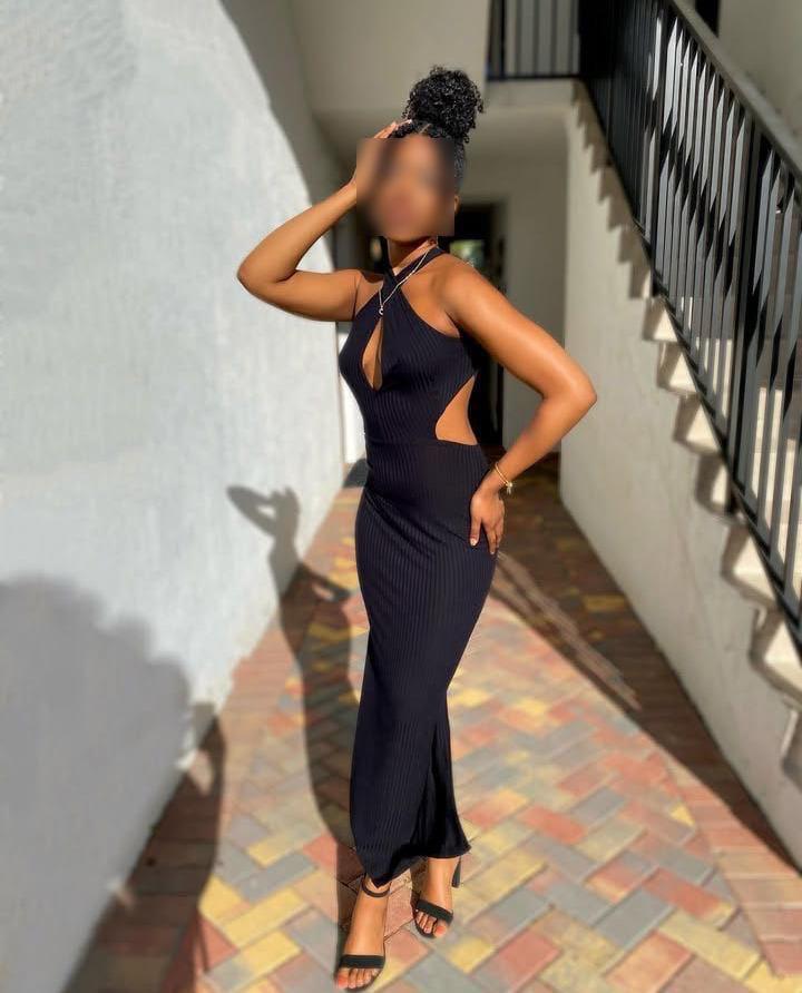 663195950: Chica busca chico en Tarragona