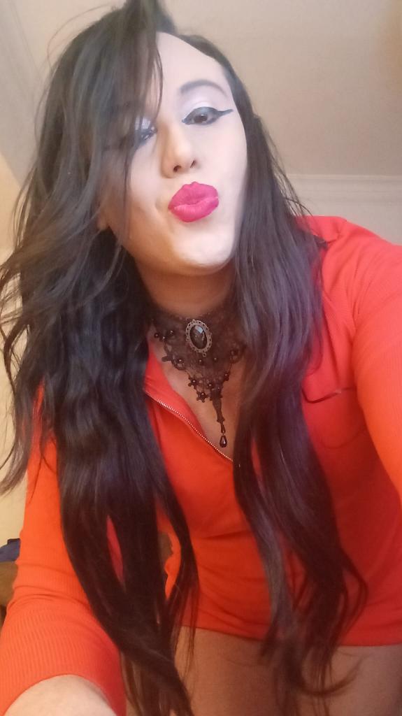 634322253: Chica busca chico en Valencia