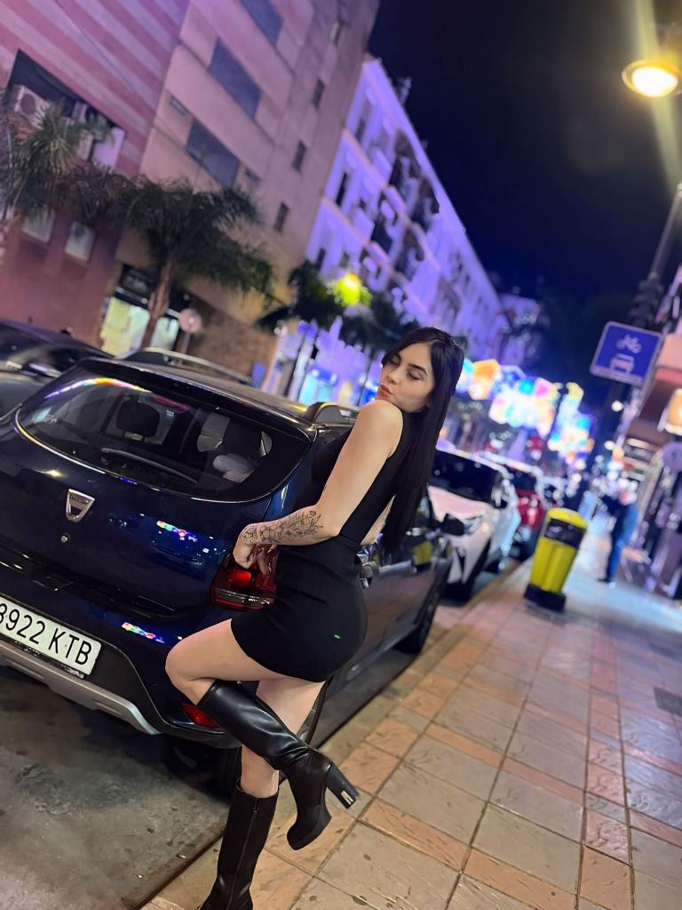 642599151: Chica busca chico en Málaga