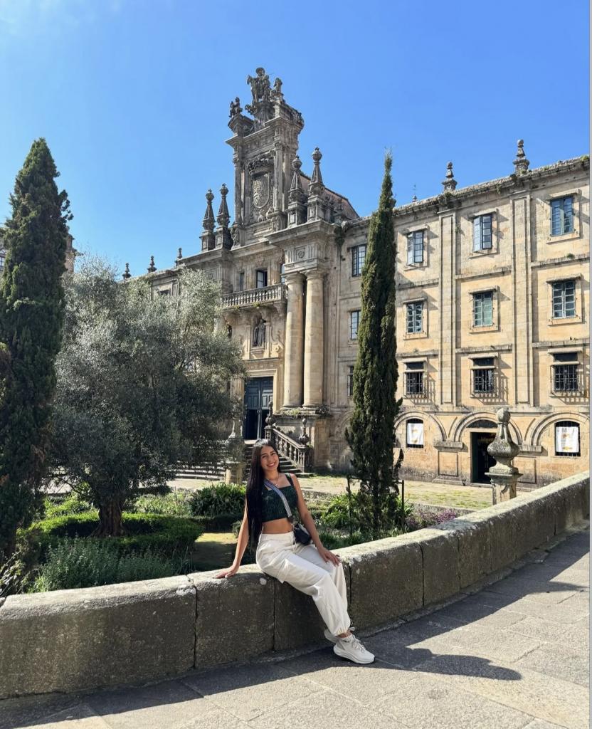 614527258: Chica busca chico en Lugo