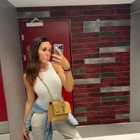 631254601: Chica busca chico en La Coruña