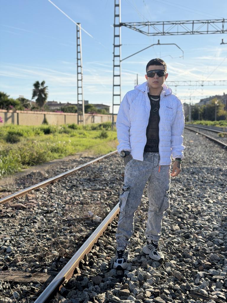 614836400: Chico busca chica en Tarragona