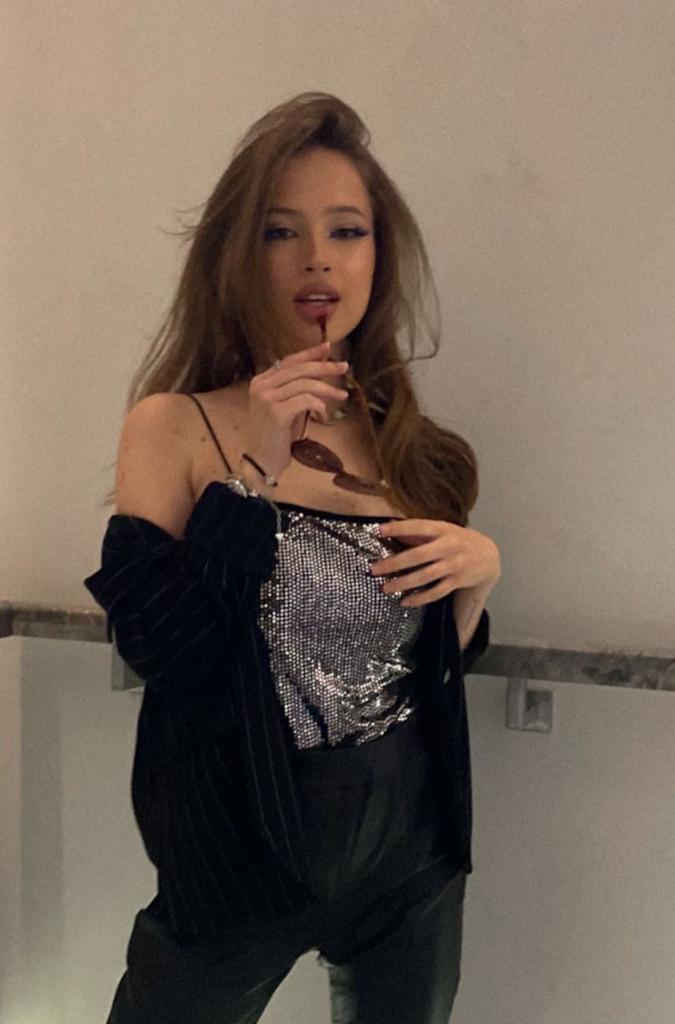 613606274: Chica busca chico en Málaga