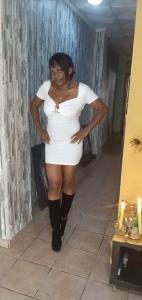 685017389: Chica busca chico en Cádiz