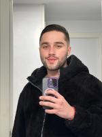 697193756: Chico busca chica en Málaga