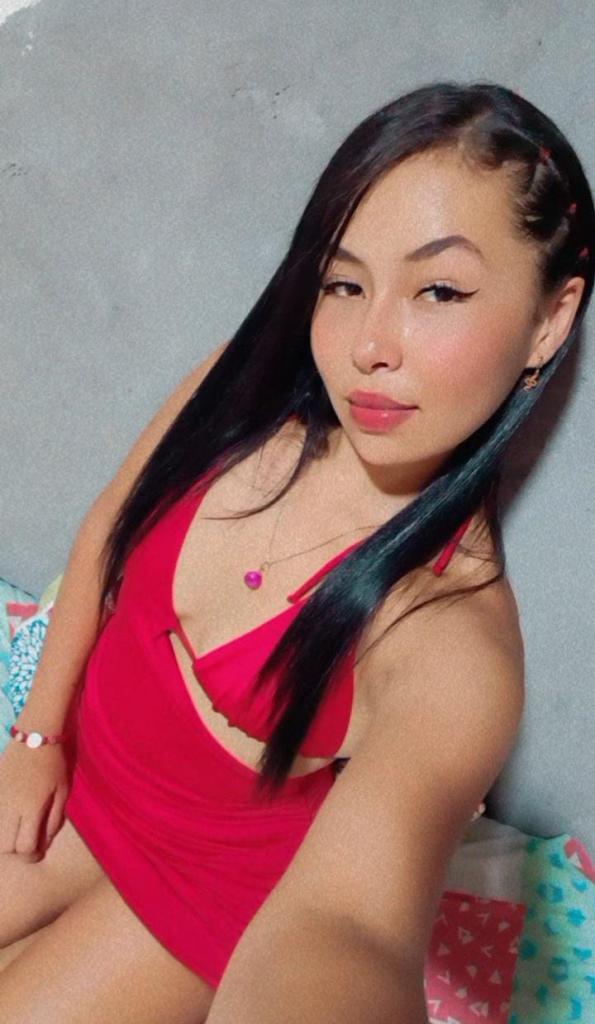 641230345: Chica busca chico en Barcelona