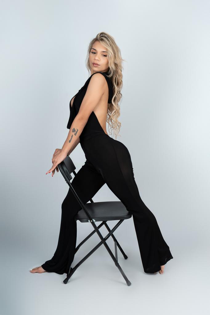 651511653: Chica busca chico en Madrid