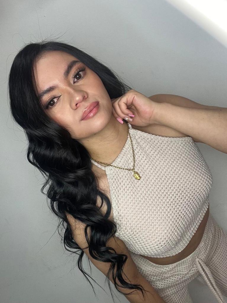 647613437: Chica busca chico en Lérida