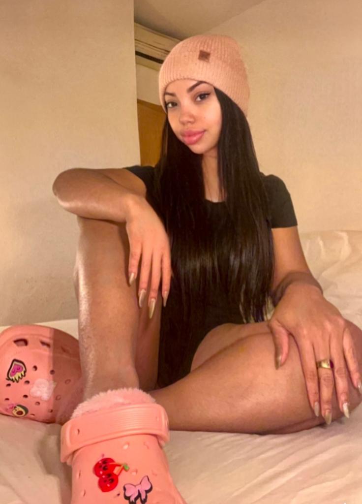 633729723: Chica busca chico en Almería