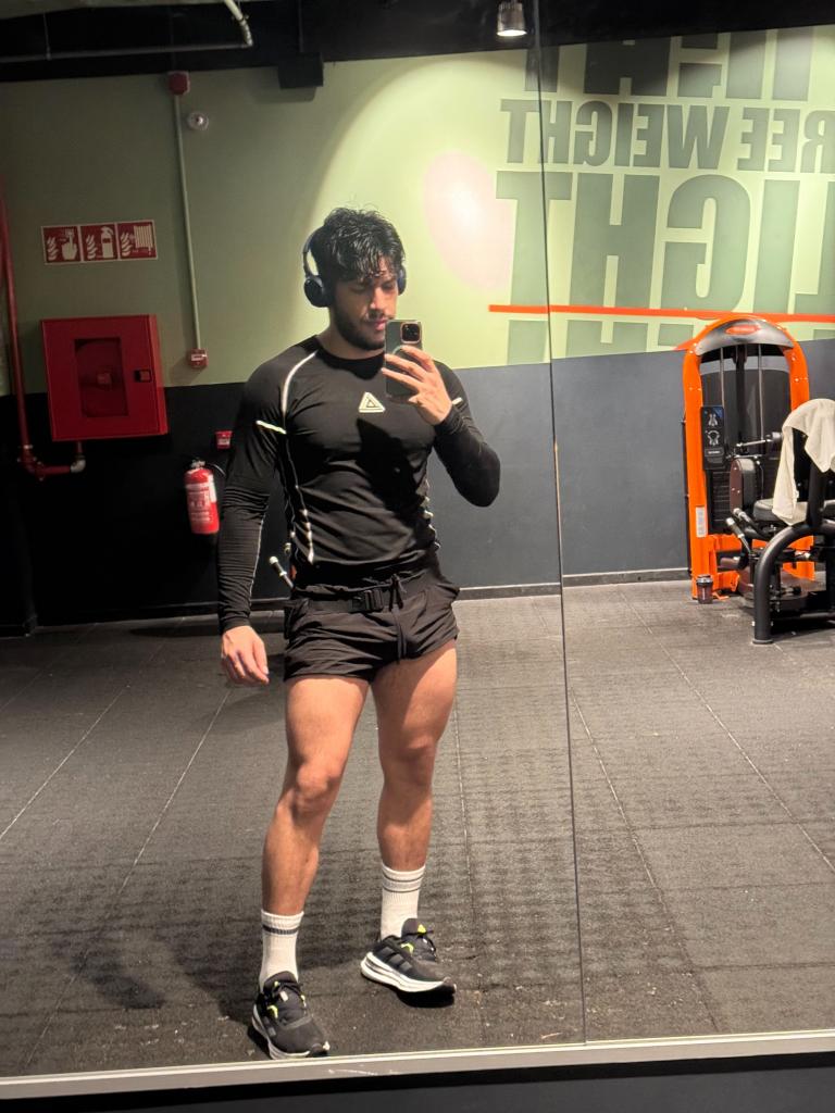 627275163: Chico busca chica en Granada