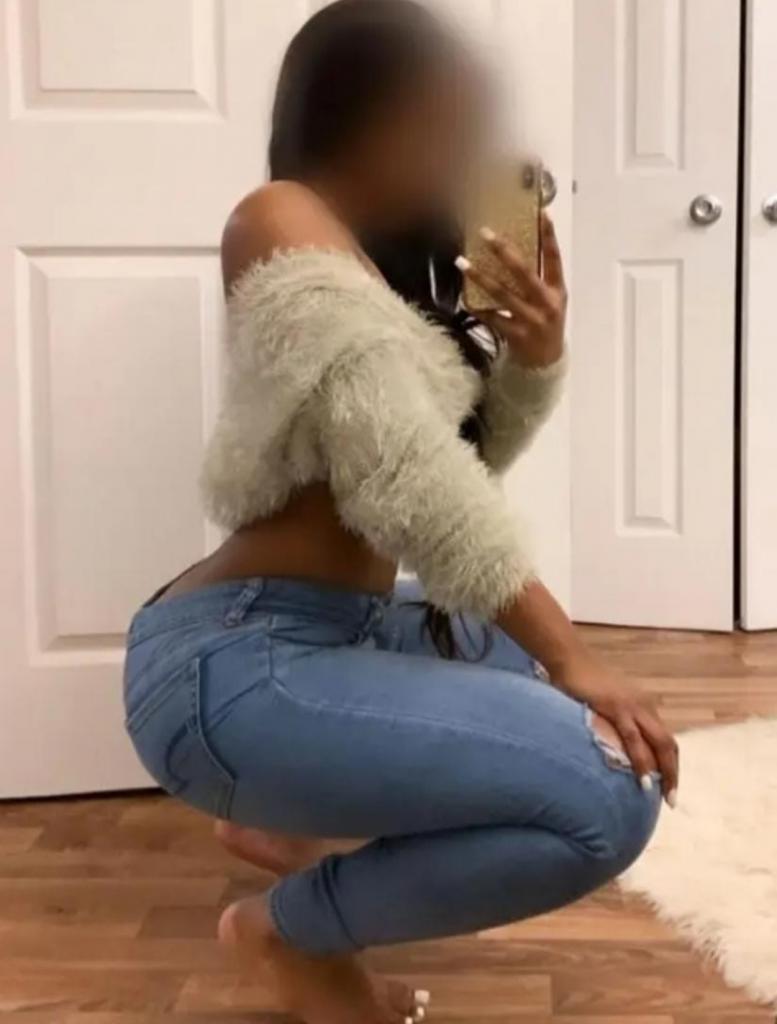 Chica busca chico en Lugo: 