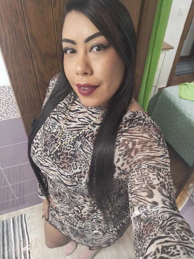 612477687: Chica busca chico en Sevilla