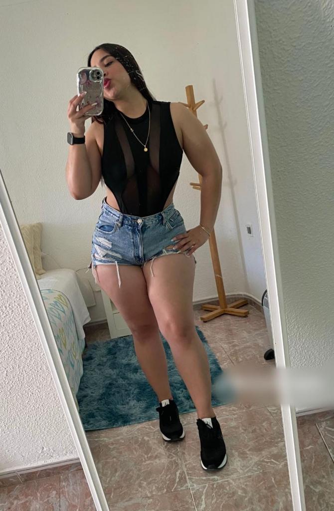 672953483: Chica busca chico en Córdoba