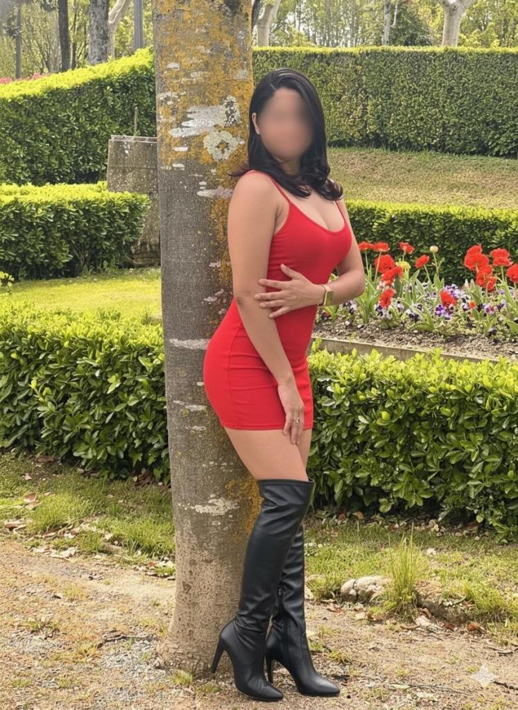 614373819: Chica busca chico en Navarra