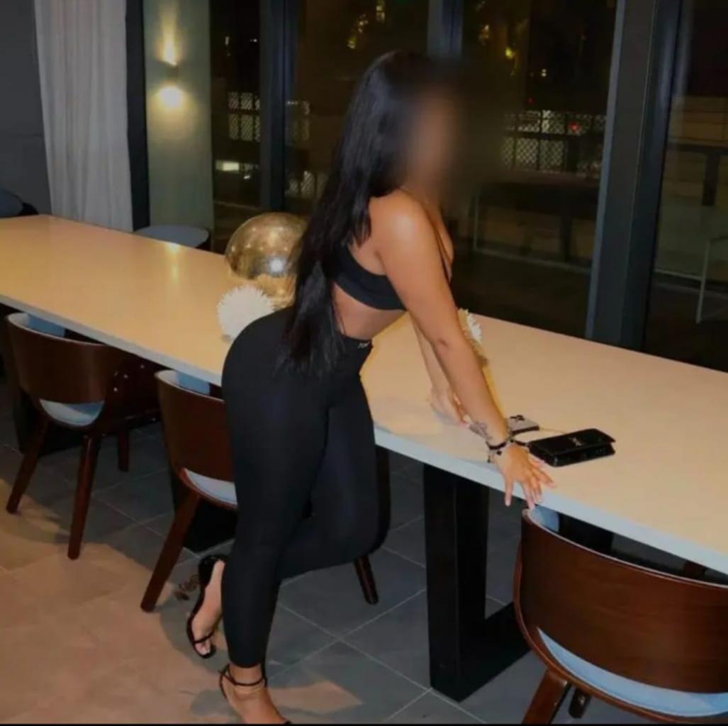 614488215: Chica busca chico en Toledo