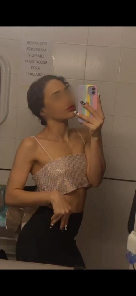 611833483: Chica busca chico en Alicante