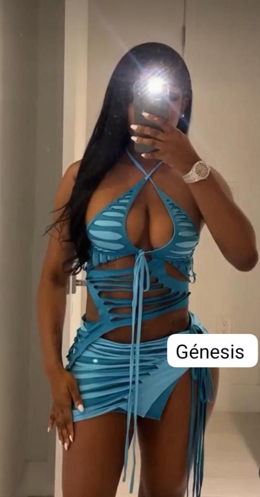 696094983: Chica busca chico en Lugo