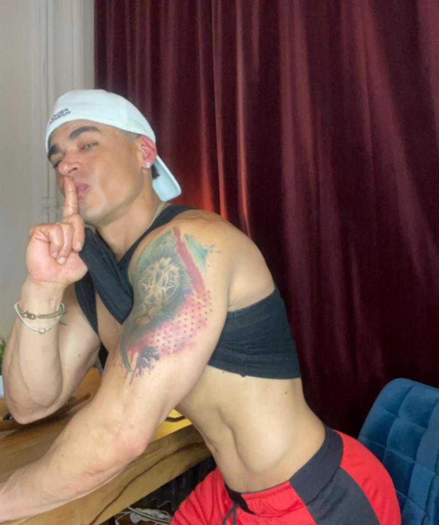 Chico busca chica en Málaga: 