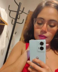 624691526: Chica busca chico en Sevilla
