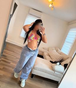 614922079: Chica busca chico en Sevilla