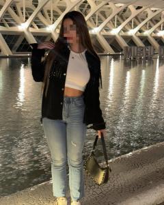 643157390: Chica busca chico en Cádiz