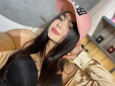 651041244: Chica busca chico en Barcelona