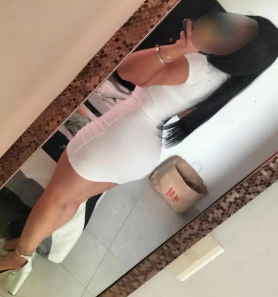 613837946: Chica busca chico en Madrid