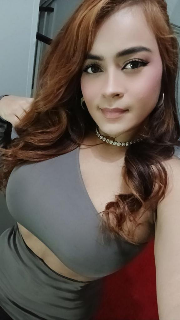 617926098: Chica busca chico en Barcelona