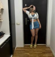 617295520: Chica busca chico en Barcelona