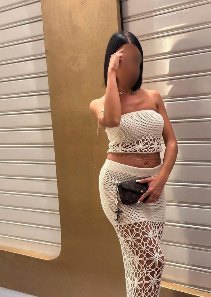 672985859: Chica busca chico en Ibiza