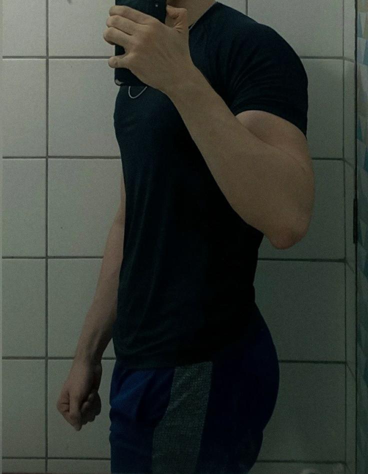 Chico busca chica en Málaga: 