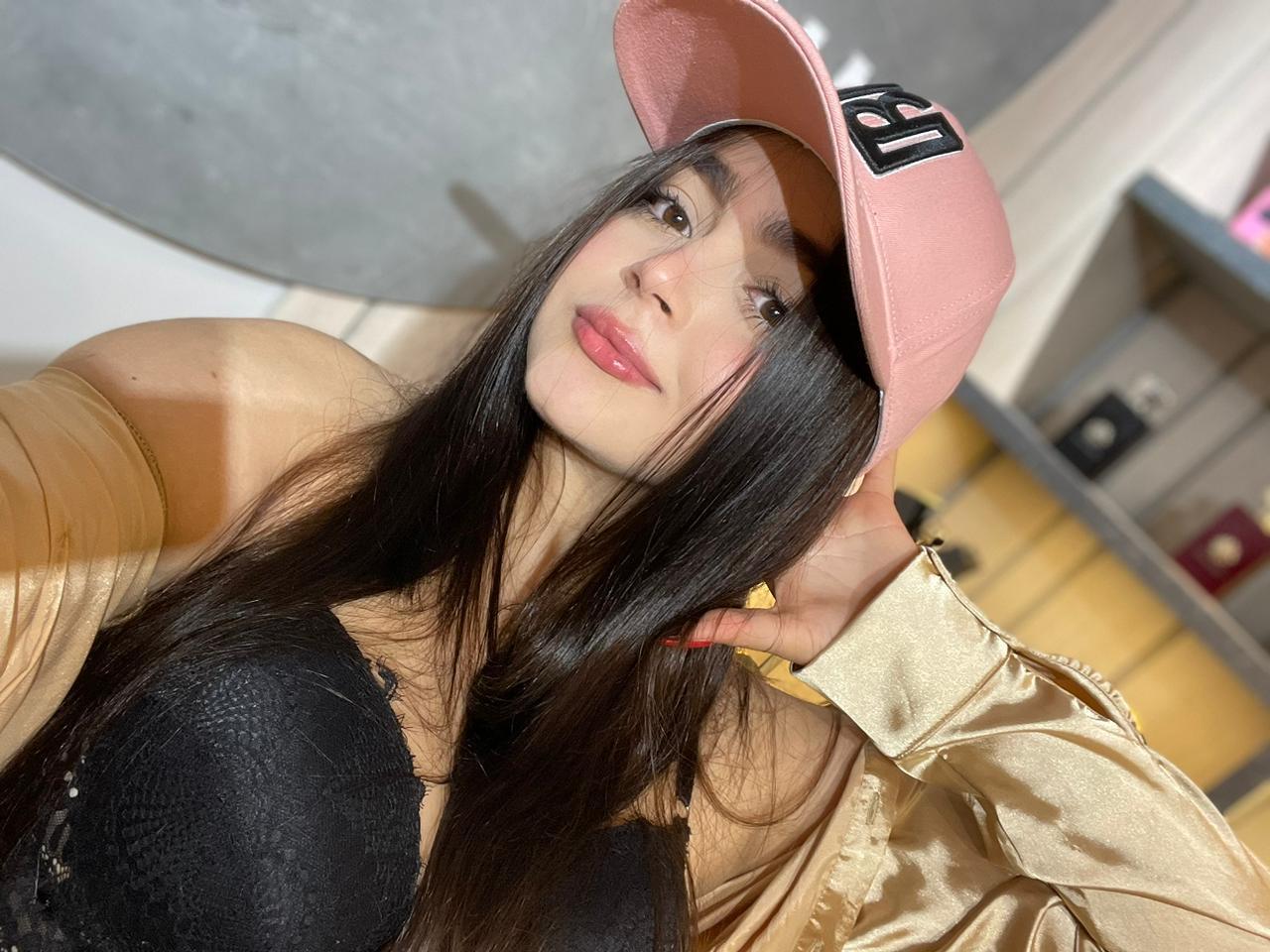 651041244: Chica busca chico en Barcelona