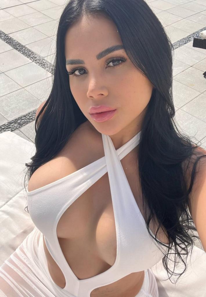 Chica busca chico en Orense: 