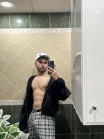 742063903: Chico busca chica en Alicante