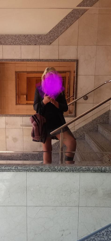 634705709: Transexual en La Coruña